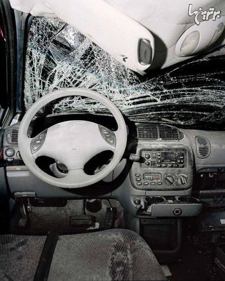 فضای داخلی اتومبیل بعد از تصادف