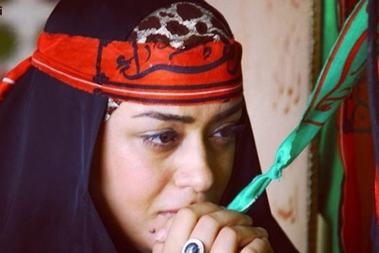 شکرگزاری الهام چرخنده برای سلامتی مقام معظم رهبری +عکس