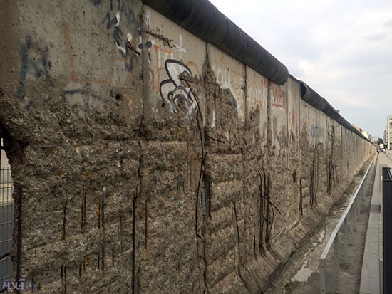 دیدار از میراث هیتلر، 27 سال پس از فروپاشی دیوار برلین