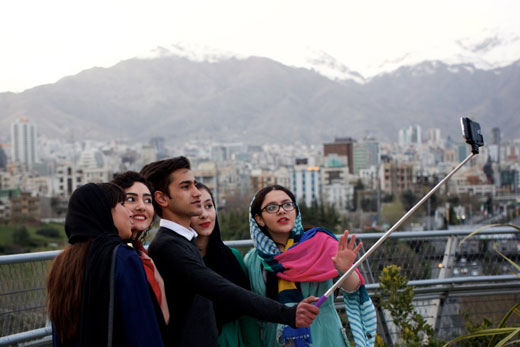 جامعه ایرانی در شبکه‌های اجتماعی گستاخ‌ تر شده است؟