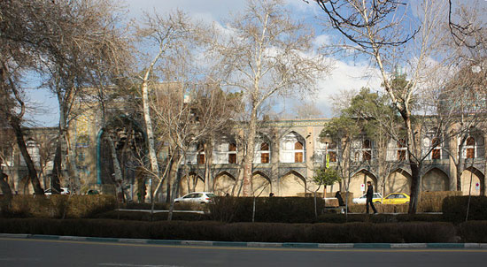 معماری ایرانی: مدرسه چهارباغ