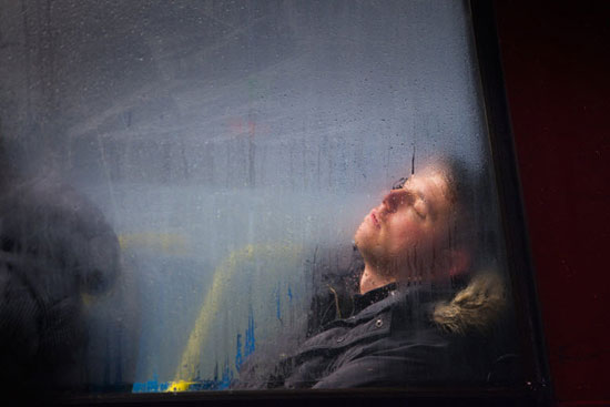 عکس‌های بی‌نظیر مسافران از ورای پنجره‌ بخارگرفته اتوبوس‌ها
