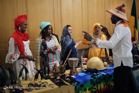 پوشش جالب مهمانان آفریقایی در دیدار با ظریف