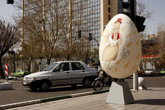 استقبال از بهار با تخم مرغ‌های نوروزی
