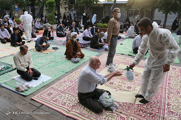 اقامه نماز عیدفطر با رعایت پروتکل بهداشتی