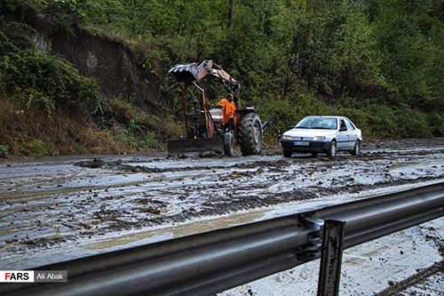 سیلاب در جاده سمنان - مازندران