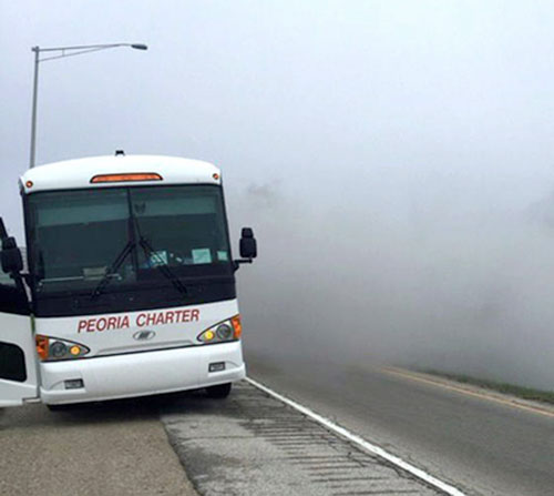 اتوبوس دانش آموزان آمریکایی آتش گرفت
