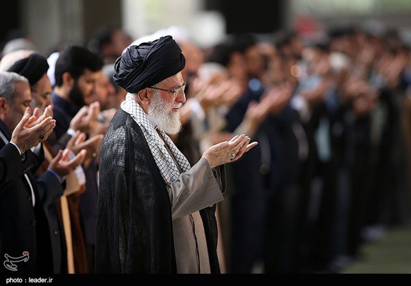 عکس: نماز عید فطر به امامت رهبر انقلاب