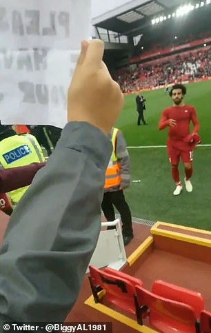 محمد صلاح، اشکِ یک هوادار را درآورد!