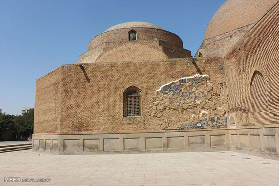 عکس: گشتی در مسجد کبود تبریز