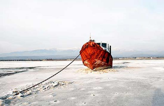 دریاچه ارومیه را خشک کنیم بهتر است!