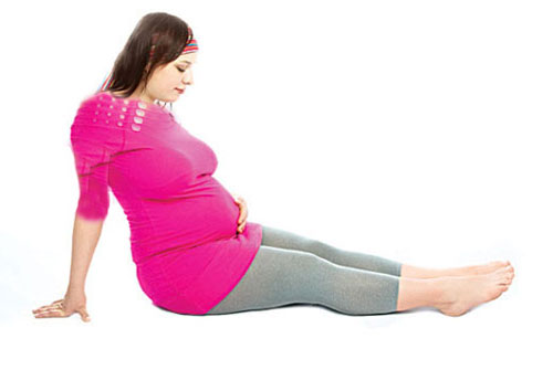 راه هایی برای رفع ورم پا در دوران بارداری