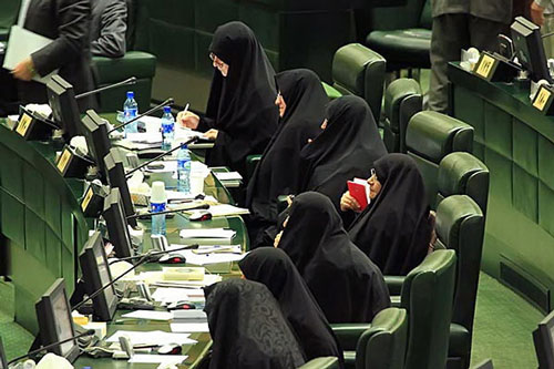 دنیای زنان سیاستمدار ایرانی