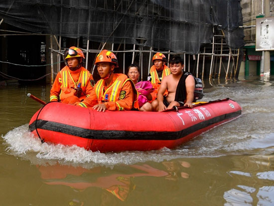 چین را آب برد؛ ۷ نفر کشته شدند ۱۸نفر مفقود