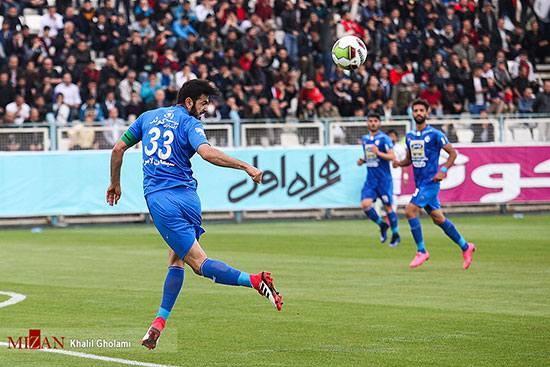 لیگ برتر فوتبال - گسترش فولاد و استقلال