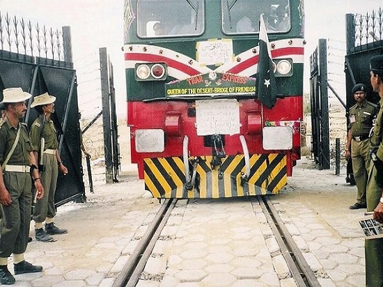 هند حرکت قطارها به‌سوی پاکستان را متوقف کرد