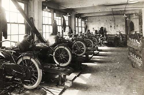 اولین کارخانه موتور سیکلت جهان