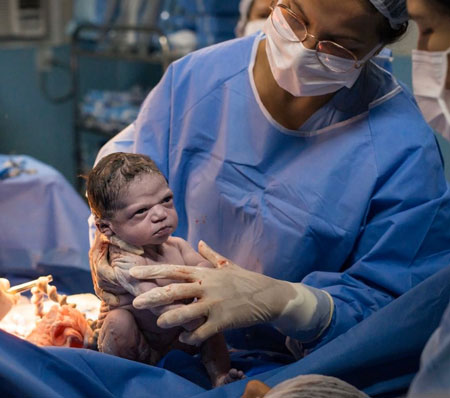 انتشار تصویری خاص از یک نوزاد در فضای مجازی