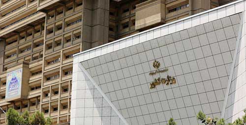 آقای وزیر! استانداری را با پادگان اشتباه نگیرید