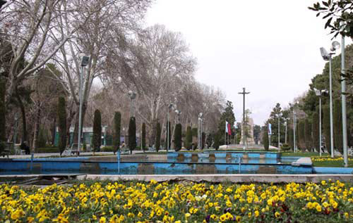 بوستان گردی در هوای بهاری تهران