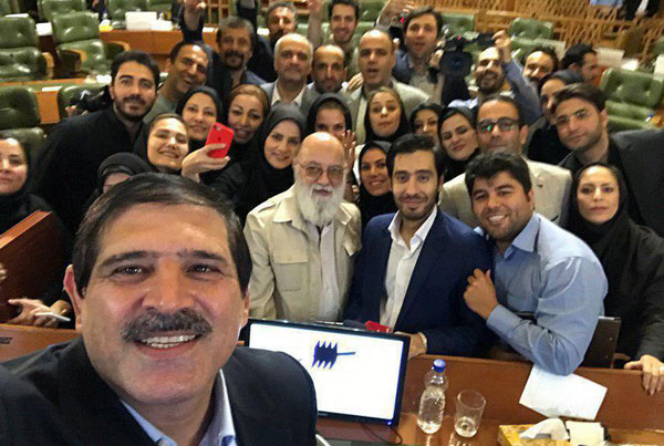 آخرین سلفی عباس جدیدی در شورای شهر