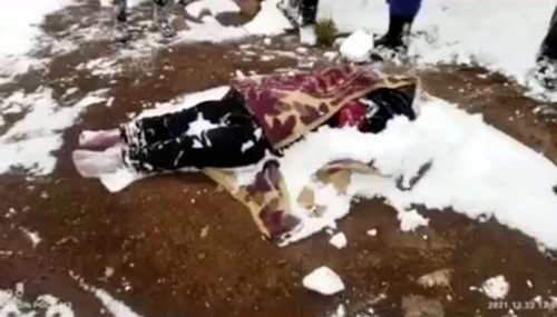 مرگ غم‌انگیز مادر پناهجو در اثر یخزدگی در مرز