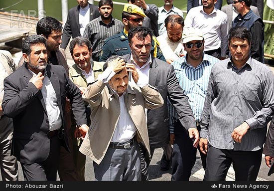احمدی‌ نژاد در راهپیمایی روز قدس +عکس