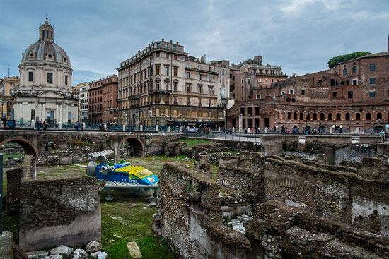 وقتی ماشین های لگو شهر رم را قُرُق می کنند