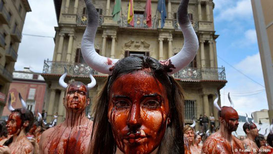 فستیوال «مرگ‌بار» گاوبازی در اسپانیا