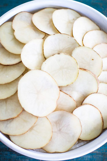طرز تهیه سیب زمینی با پنیر، آسان و سریع
