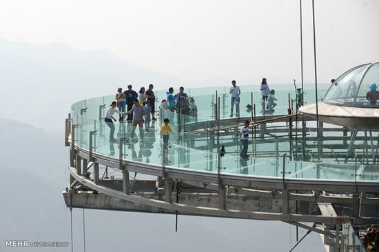 پل شیشه ای خارق العاده در چین +عکس
