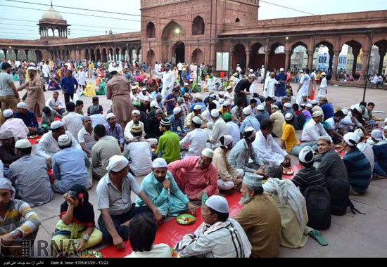 سفره های افطاری در مساجد هند