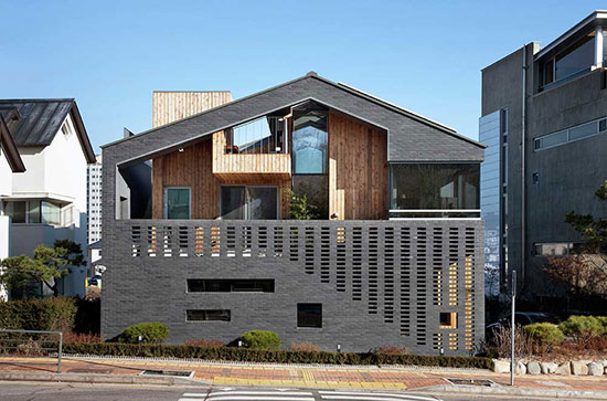 ۱۲ ساختمان آجری در کره‌ی جنوبی