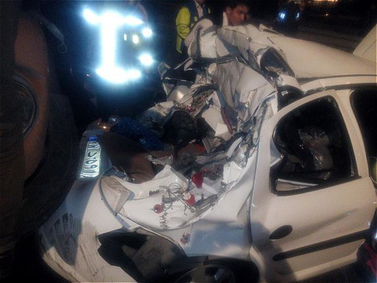 تصادف شدید کامیون و رانا در شرق تهران