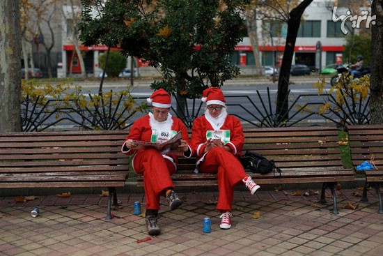 مسابقه دوی بابانوئل‌ ها در مادرید +عکس