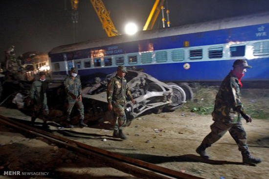 119 کشته در خروج قطار از ریل