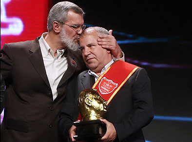 نشان افتخار تندیس طلایی AFC به علی پروین