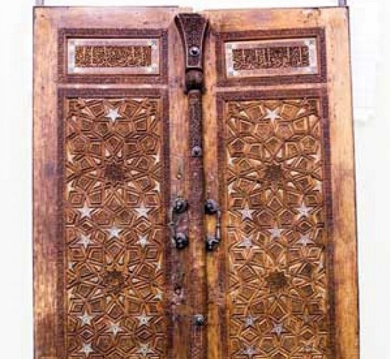 قدیمی‌ترین درِ چوبی حرم امام رضا (ع)