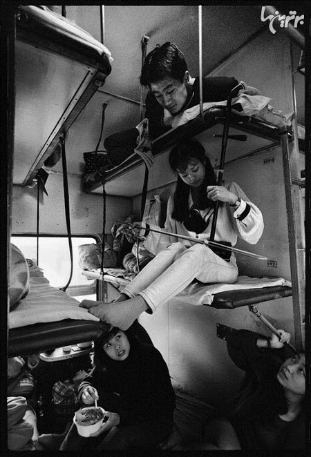 تصاویر جالب از مسافران قطارهای چین