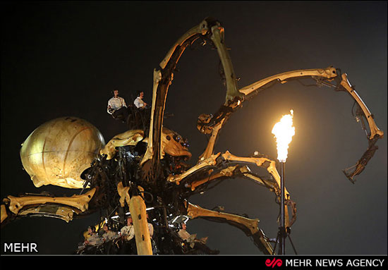 اژدهاهای فرانسوی در پکن +عکس
