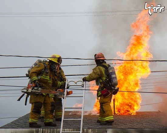 تصاویر شجاعت آتش نشانان در مبارزه با شعله های عظیم آتش