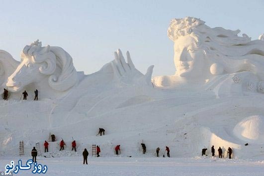 قصر یخی غول پیکر و باشکوه در چین +عکس