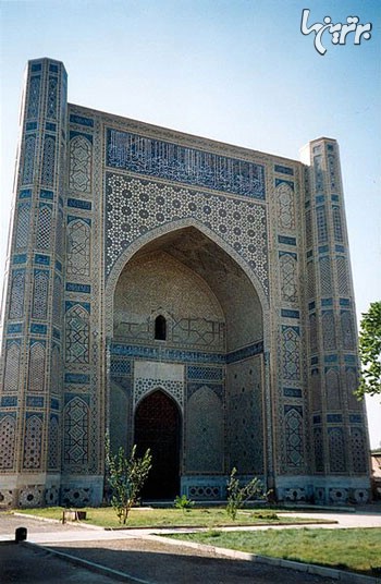 مساجد و آرامگاه به سبک معماری آذری