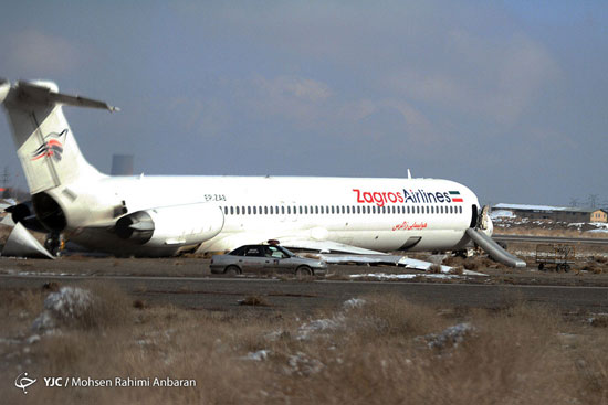 عکس: هواپیمای سانحه دیده در مشهد
