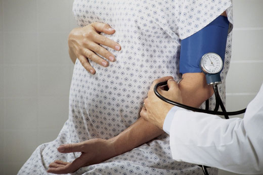 استفاده از آمپول فشار در بارداری چه عوارضی دارد؟