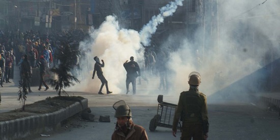 درگیری پلیس هند با ساکنان کشمیر