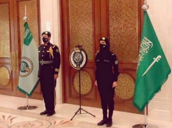 تصویر سرباز زنِ گارد سلطنتی سعودی، ترند شد