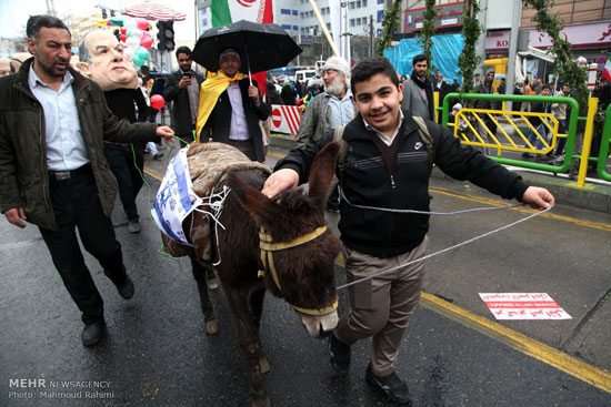 عکس: راهپیمایی 22 بهمن در تهران (3)