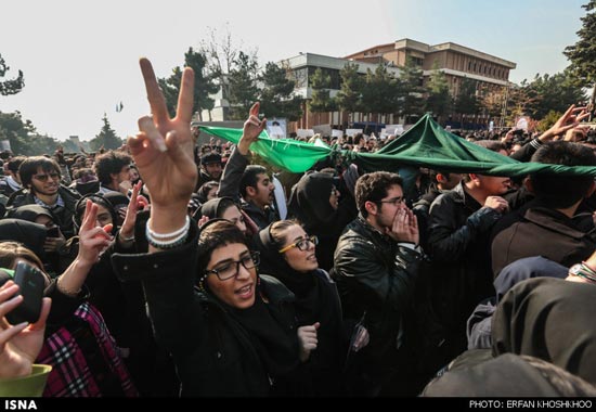 عکس: حاشیه حضور روحانی در دانشگاه