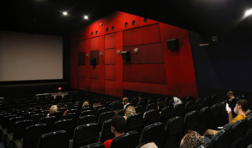 امید به بازگشایی سینما‌ها تا پیش از جشنواره فجر